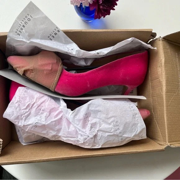 Journee Collection Crystol Pink Velvet Heels NWOT - Picture 14 of 15